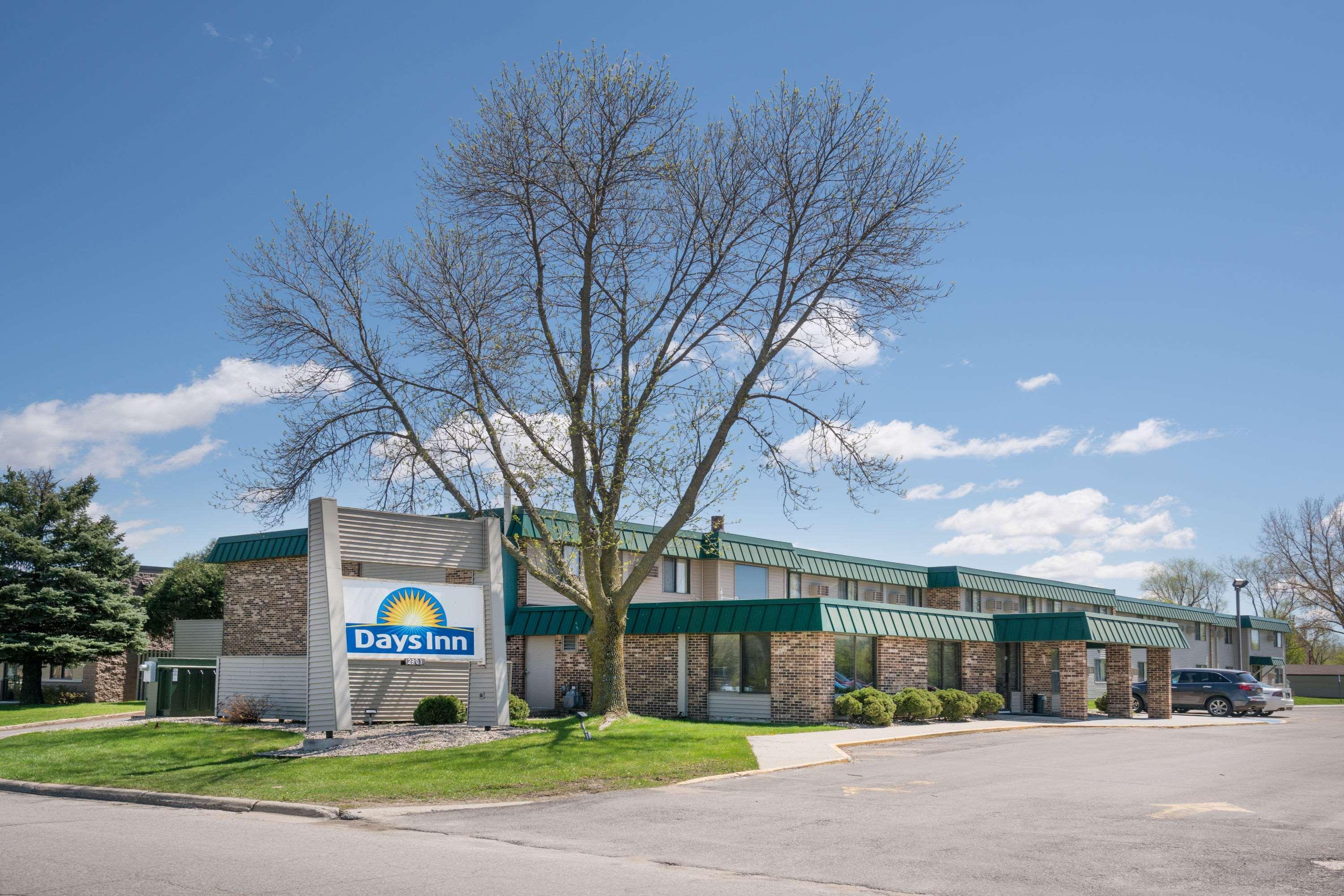 Days Inn By Wyndham Mason City Dış mekan fotoğraf