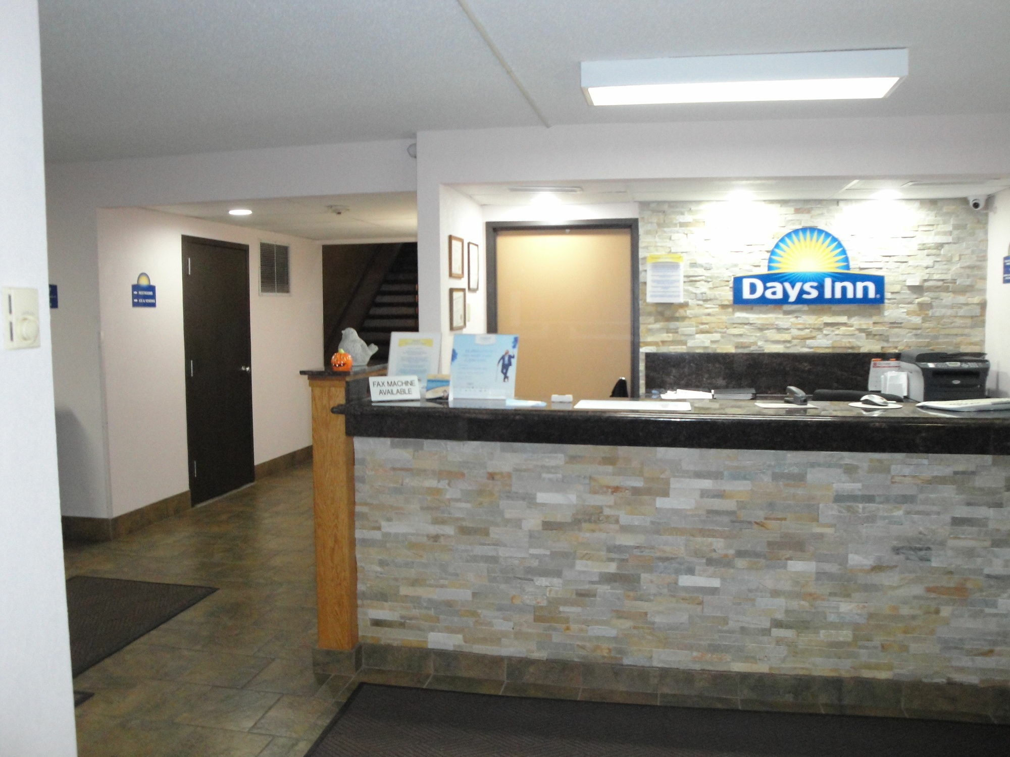 Days Inn By Wyndham Mason City Dış mekan fotoğraf
